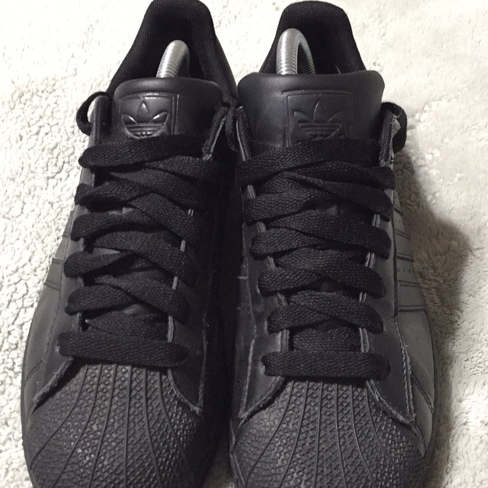 Adidas super stars